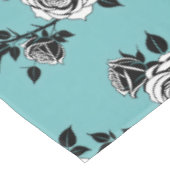 Illustrated Black And White Roses  テーブルクロス (アングル)