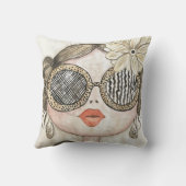 ilustración de cara de chica fashion con gafas  クッション (裏面)