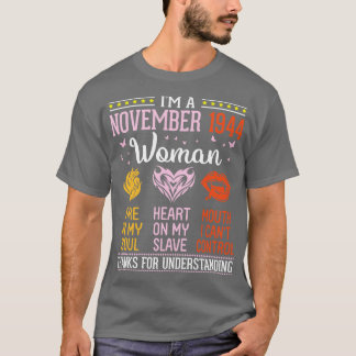 Im A 1944年11月の女性が私の魂のハートに火をつける Tシャツ