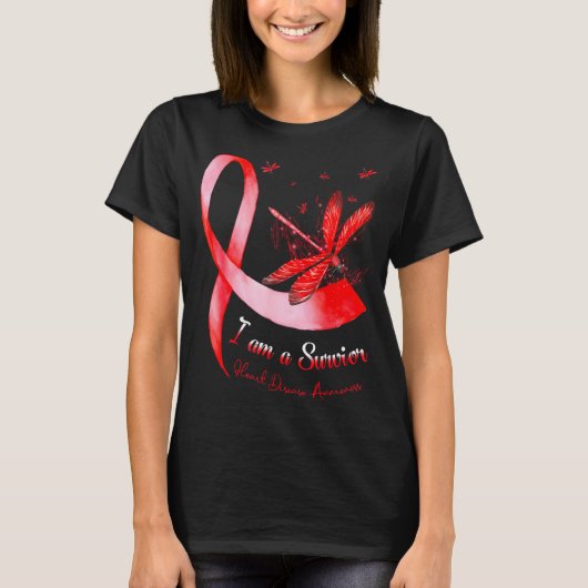 I'm A Survivor Heart Disease Awareness Month Red R Tシャツ (正面)