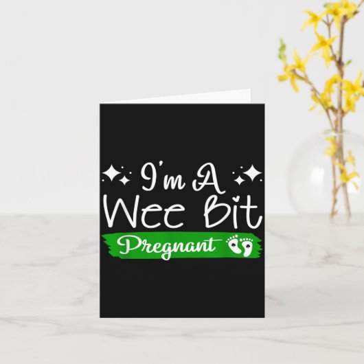 I'm A Wee Bit Pregnant Irish St Patricks Pregnancy カード (黄色い花)