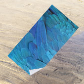 I'm blue - Macaw feathers ビーチタオル