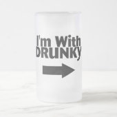Im Drunkyと フロストグラスビールジョッキ (中央)