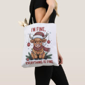 I'm Fine Everything is Fine Christmas Highland Cow トートバッグ (クローズアップ)
