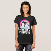 I'm Her Penguin Matching Couple Valentine Love Hea Tシャツ (正面フル)