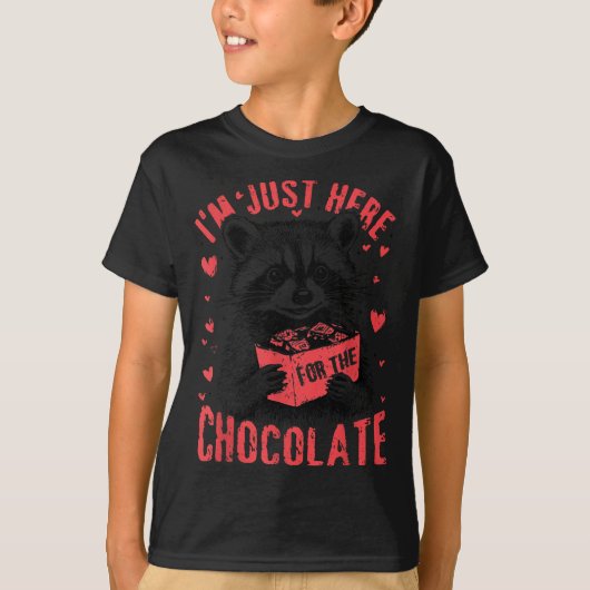 I'm Just Here For The Chocolate Funny Raccoon Vale Tシャツ (正面)