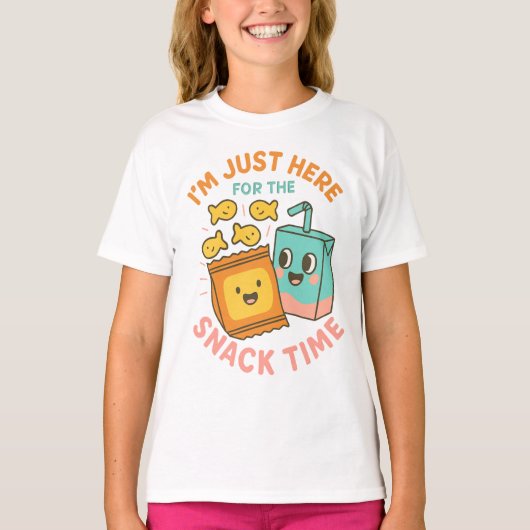 I'm Just Here for the Snack Time – Cute School Lun Tシャツ (正面)