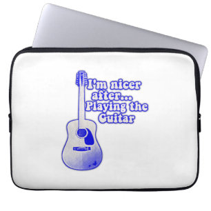 I'm nicer after playing the guitar ラップトップスリーブ