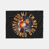 I'm Not Old I'm Old Fashioned, Funny Birthday Pun フリースブランケット (正面(横))