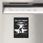 「I'm Out Bruh!」ビッグフットUFO ダークアイテム用 マグネット (インサイチュ (食洗機))