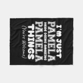 Im Pamela Just Pamela To Do Amazing Pamela フリースブランケット (正面(横))
