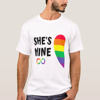 Im Shes Mine Matching ForプライドLesbian Coupl Tシャツ