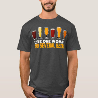 Im Silently Judging Your Beer Selection T Tシャツ
