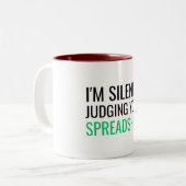 I'm Silently Judging Your Spreadsheet ツートーンマグカップ (正面左)