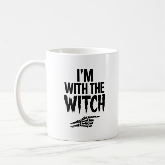 I'm with the Witch Funny Halloween His and Her コーヒーマグカップ (左)