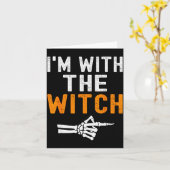 I'm With The Witch Funny Skeleton Halloween Matchi カード (黄色い花)