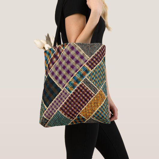 Imitation of indian patchwork pattern with texture トートバッグ (クローズアップ)