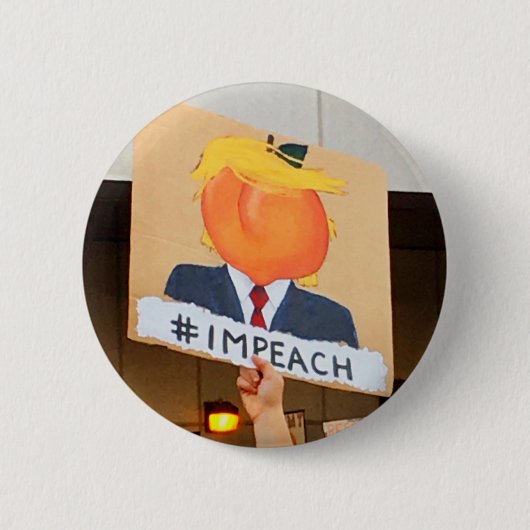 IMPEACHYの鋭敏なボタン 缶バッジ (正面)