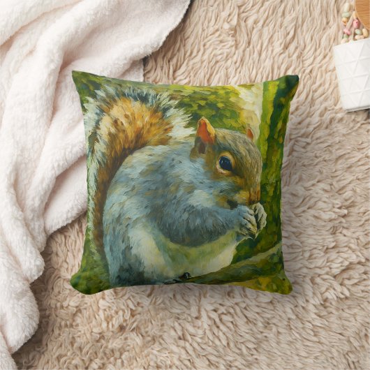 Impressionistic Squirrel in Forest Foliage クッション (ブランケット)