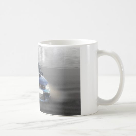 Imprezaのクーペの行く横のマグ コーヒーマグカップ (右)