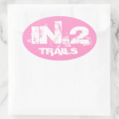In.2トレイルランニングデカール白オンピンク 楕円形シール (バッグ)