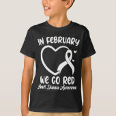 In February We Go Red Heart Disease Awareness Mont Tシャツ (正面)