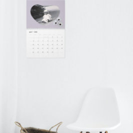 In Loving Memory Heart Shape Photo Daisies カレンダー