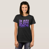 In May We Wear Purple Lupus Awareness Month Groovy Tシャツ (正面フル)