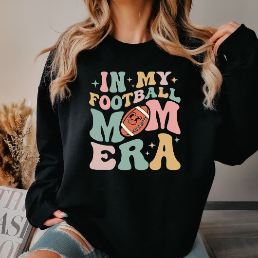 In My Football Mom Era Sweatshirt，サッカー好き Tシャツ