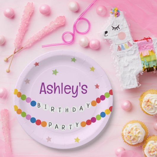 In My Friendship Bracelet Era誕生日パーティー ペーパープレート (パーティー)