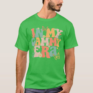 in My Gammy Era Baby Announcement for Grandma Moth Tシャツ