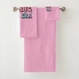 In My Horse Riding Mom Era: Mama T Shirt Mom Life バスタオルセット