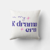 In My Kdrama Era Typography modern Throw Pillow クッション (裏面)
