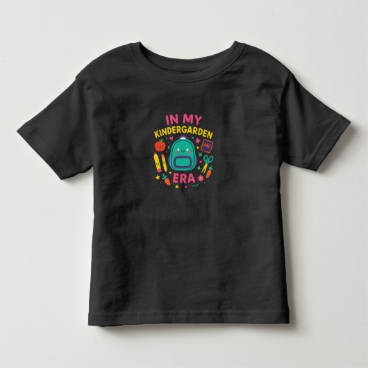 In My Kindergarten Era Tシャツ – かわいいバックスタイル (正面)