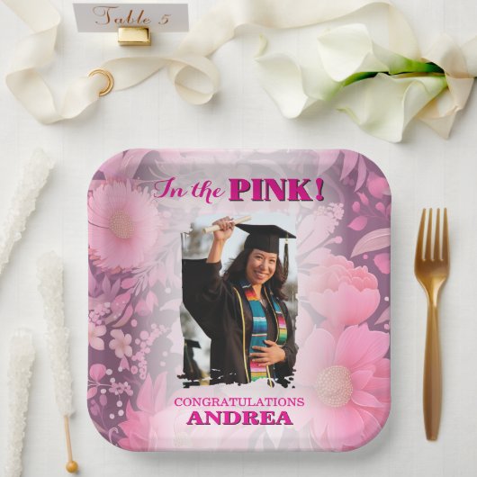 In The Pink! Graduation Party ペーパープレート (ウェディング)