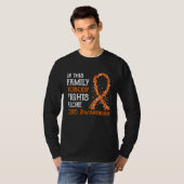 In This Family Nobody Fights Alone CRPS Tシャツ (正面フル)