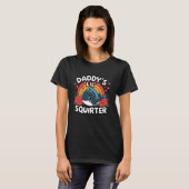 Inappropriate Funny Daddy's Lil Squirter Embarrass Tシャツ (正面フル)
