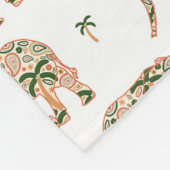 Indian Floral Paisley Ornate Elephants フリースブランケット (角)