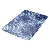 indigo and white abstract tie dye pattern バスマット (アングル)