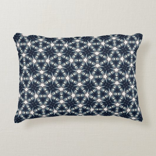Indigo Snowflower Lattice アクセントクッション (正面)