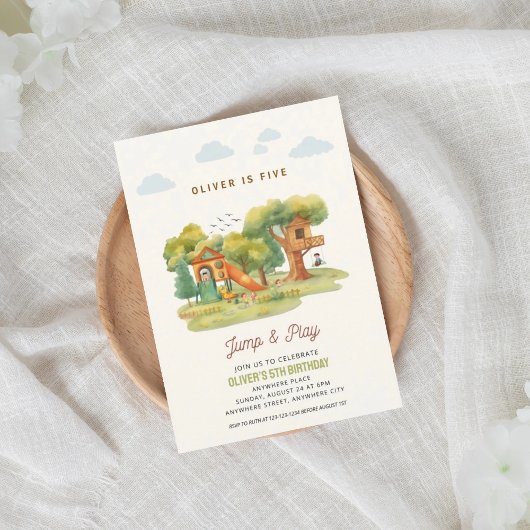 Indoor playground birthday party invitation 招待状