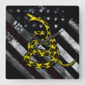 Industrial American Flag and Snake Clock スクエア壁時計 (正面)