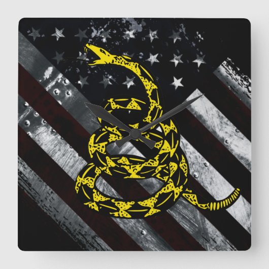 Industrial American Flag and Snake Clock スクエア壁時計 (正面)