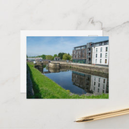 Industrial Echoes: Modern Living on the Wakefield ポストカード