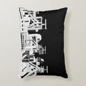 Industrial Skyline Accent Pillow アクセントクッション (正面(垂直))