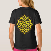 Infinite Harmony: Sacred Mandala Celtic Symbol Art Tシャツ (裏面)