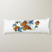 Infinity of Monarch Butterflies ボディピロー (正面)