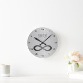 Infinity Symbol フェイク On Metal Texture by STaylor ラウンド壁時計 (ホーム)