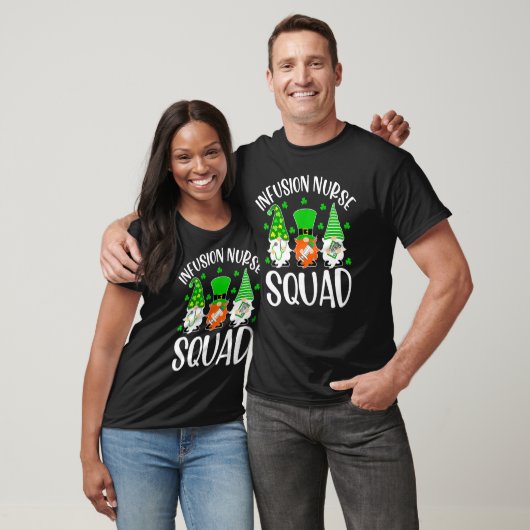 Infusion Nurse Squad Nursing St Patrick Day Gnomes Tシャツ (ユニセックス)