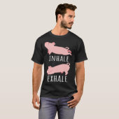 Inhale Exhale Pig Yoga Meditation Workout Exercise Tシャツ (正面フル)